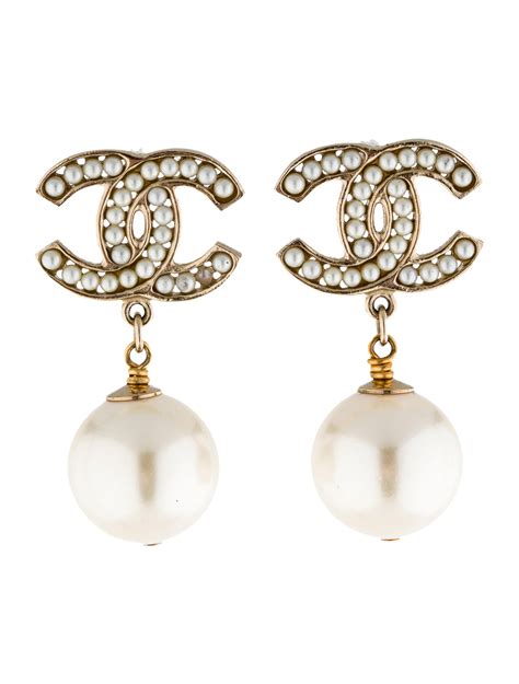 chanel drop cc earrings|chanel earrings cc real.